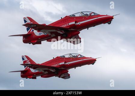 Die Red Arrows der Royal Air Force nutzen den Flughafen London Southend in Essex, Großbritannien, als Einsatzbasis für eine Flugschau im Südosten. Jets fliegen ab Stockfoto