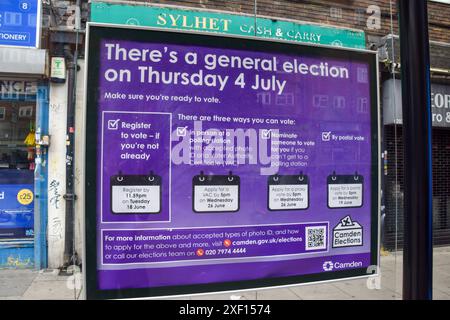 London, Großbritannien. 30. Juni 2024. Ein Poster an einer Bushaltestelle in Camden zeigt Informationen über die Wahlen in Großbritannien, die am 4. Juli stattfinden. Quelle: Vuk Valcic/Alamy Live News Stockfoto