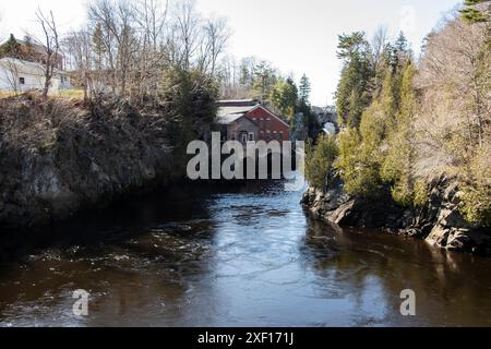 Die Magaguadavic River-Schlucht stromabwärts des Staudamms in St. George, New Brunswick, Kanada Stockfoto