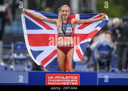 Manchester, Großbritannien. 30. Juni 2024. Georgia Bell gewinnt Gold im 1500-m-Finale der Frauen während des 2. Tages der Microplus UK Athletics Championships am 30. Juni 2024 in Manchester, Großbritannien (Foto: Craig Thomas/News Images) 30 2024. (Foto: Craig Thomas/News Images/SIPA USA) Credit: SIPA USA/Alamy Live News Stockfoto