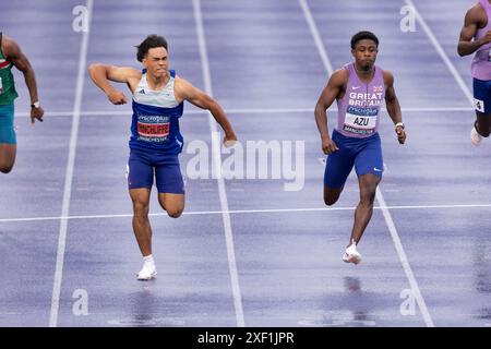 Manchester, England am Samstag, 29. Juni 2024. Louie Hinchliffe gewinnt die 100-Meter-Strecke der Männer während der Microplus UK Athletics Championships am Samstag, den 29. Juni 2024, in der Manchester Regional Arena in Manchester, England. (Foto: Pat Scaasi | MI News) Credit: MI News & Sport /Alamy Live News Stockfoto