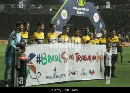 SP - CRICIUMA - 06/30/2024 - BRAZILIAN A 2024, CRICIUMA x INTERNACIONAL - Criciuma Spieler posieren für ein Foto vor dem Spiel gegen Internacional im Heriberto Hulse Stadion für die brasilianische A 2024 Meisterschaft. Foto: Lucas Gabriel Cardoso/AGIF (Foto: Lucas Gabriel Cardoso/AGIF/SIPA USA) Stockfoto