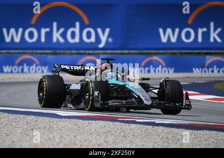 Spielberg, Österreich. 30. Juni 2024. Der britische Mercedes-Pilot George Russell tritt am 30. Juni 2024 beim Formel-1-Rennen in Spielberg an. Quelle: He Canling/Xinhua/Alamy Live News Stockfoto