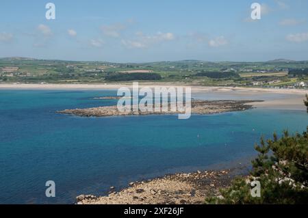 Blick vom St. Michaels' Mount, Marazion, Cornwall, Großbritannien - St. Michael's Mount, eine Gezeiteninsel, kann zu Fuß erreicht werden, wenn die Flut ausgeht. Stockfoto