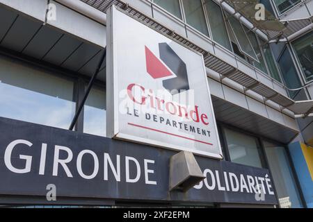 Bordeaux , Frankreich - 06 21 2024 : Gironde solidite le Department Text Marke und Zeichen Logo Eingangsbüro direkte Sozialhilfe in der französischen Südwestküste Stockfoto