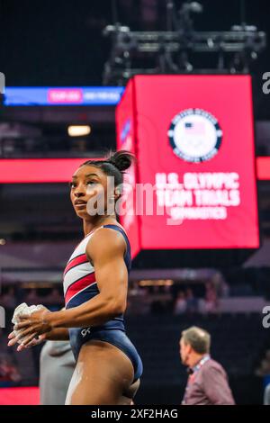 Minneapolis, Minnesota, USA. 30. Juni 2024. Am vierten Tag der Turnerspiele des United States Olympic Team 2024 im Target Center in Minneapolis, Minnesota. (Kreditbild: © Steven Garcia/ZUMA Press Wire) NUR REDAKTIONELLE VERWENDUNG! Nicht für kommerzielle ZWECKE! Quelle: ZUMA Press, Inc./Alamy Live News Stockfoto