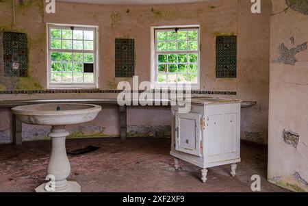 Newtownards County Down Nordirland 25. Juni 2024 - die alte Molkerei im Rosengarten im Mount Stewart Country Anwesen im County Down Stockfoto