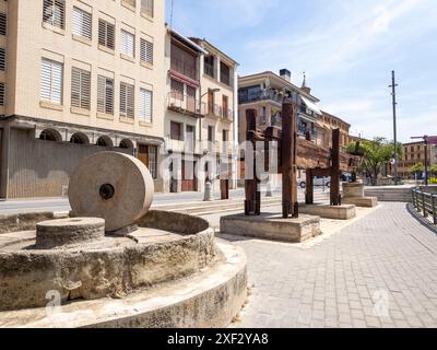 Die Stadt barbastro befindet sich in der Provinz huesca. Hauptstadt von somontano. Somontano-Weine. Weinkeller Stockfoto