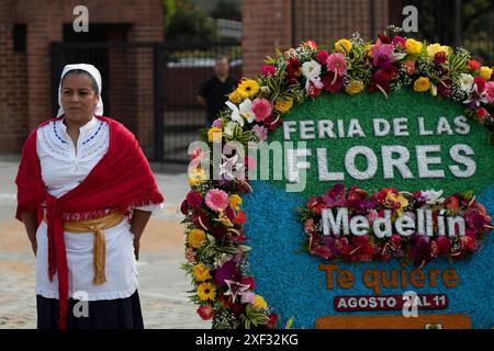 Medellin, Kolumbien. Juni 2024. Medellins Bürgermeister Federico Gutierrez spricht während einer Pressekonferenz zur Vorbereitung der Blumenmesse Feria de las Flores in Kolumbien am 21. Juni 2024. Foto: Camilo Moreno/Long Visual Press Credit: Long Visual Press/Alamy Live News Stockfoto