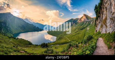 Traualpsee, Bergsee, Panorama, See, Berglandschaft, Landschaft, Sonnenuntergang, Berg, Seen, allgäuer alpen, reutte, allgäu, Wege Stockfoto