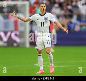 Gelsenkirchen, Deutschland. 30. Juni 2024 - England gegen Slowakei - UEFA Euro 2024 - R16 - Gelsenkirchen. Phil Foden in Aktion. Bild : Mark Pain / Alamy Live News Stockfoto