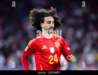 Köln, RheinEnergieStadion, 30.06.2024: Marc Cucurella aus spanien sieht beim Spiel UEFA-Europameisterschaft 2024 Spanien gegen Georgien an. Quelle: Mika Volkmann/Alamy Live News Stockfoto