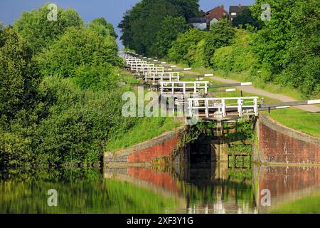 Kennet & Avon Canal, Caen Hill Flug der Schleusen, Devizes, Wiltshire. Stockfoto