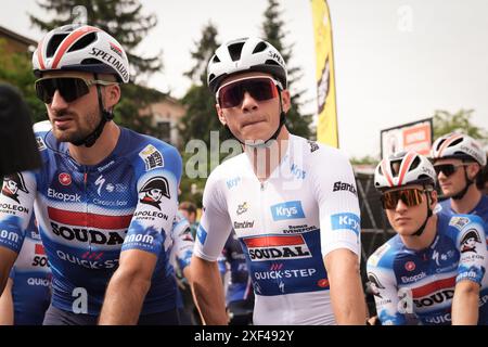 Piacenza, Italien. Juli 2024. Remco Evenepoel (Soudal Quick Step) zu Beginn der Tour de France Stage 3 von Piacenza nach Turin im Viale Malta - Sport, Radfahren - Piacenza, Italien - Montag, 1. Juli 2024 (Foto: Massimo Paolone/LaPresse) Credit: LaPresse/Alamy Live News Stockfoto