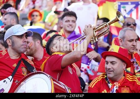 Berlin, Deutschland. Juni 2024. firo: 15.06.2024, Fußball: UEFA EURO 2024, EM, Europameisterschaft 2024, Gruppenphase, M03, Match 03, ESP, Spanien Spanien - CRO, Kroatien Kroatien Fans von Spanien Credit: dpa/Alamy Live News Stockfoto