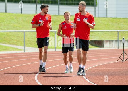 Patrick Mainka (FC Heidenheim, #06), Leonardo Weschenfelder Scienza, Denis Thomalla (FC Heidenheim, #11), GER, FC Heidenheim, Laktattest, Fussball, Bundesliga, Spielzeit 2024/2025, 01.07.2024, Foto: Eibner-Pressefoto/Sascha Walther Stockfoto