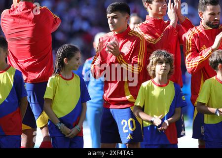 Berlin, Deutschland. Juni 2024. firo: 15.06.2024, Fußball: UEFA EURO 2024, EM, Europameisterschaft 2024, Gruppenphase, M03, Match 03, Spanien Spanien - Kroatien Kroatien 3:0 Pedri von Spanien Gesten Credit: dpa/Alamy Live News Stockfoto