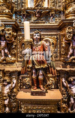Wunderschönes Inneres der Kirche St. Antonius, Igreja de Santo Antonio in Lagos, Algarve in Portugal Stockfoto