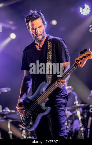 Turin Italien. 30. Juni 2024. Die amerikanische Alternative-Rock-Band DOGSTAR tritt live auf der Bühne im OGR Torino während der „OGR Sonic City“ auf. Vermerk: Rodolfo Sassano/Alamy Live News Stockfoto