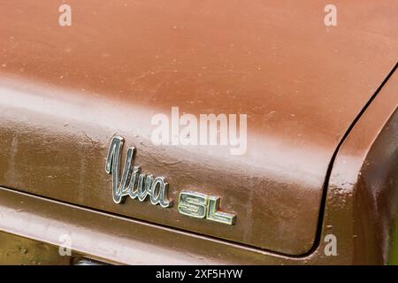 Vauxhall Viva SL-Emblem. Hoghton Tower Classic Car Show 2024. Stockfoto