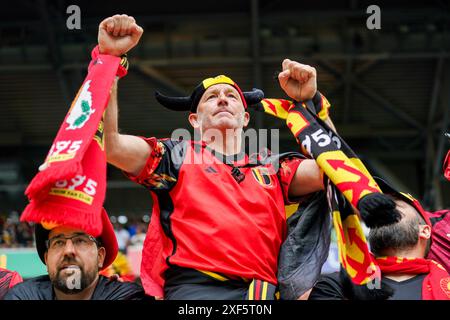 Düsseldorf, Deutschland. Juli 2024. DÜSSELDORF, DEUTSCHLAND - 1. JULI: Belgischer Fan beim Achtelfinale der UEFA EURO 2024 in der Arena Düsseldorf am 1. Juli 2024 in Düsseldorf. (Foto: Joris Verwijst/BSR Agency) Credit: BSR Agency/Alamy Live News Stockfoto