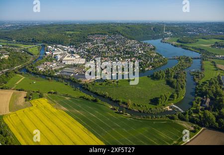 Luftaufnahme, Wohngebiet Ortsansicht, Ruhr Ruhraue mit Obergraben und Harkortsee, Ruhrbrücke Friedrichstraße, Industriegebiet Remestraße, Stockfoto