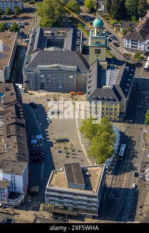 Aus der Vogelperspektive, Witten Rathaus mit Baustellenrenovierung und Gerüstbau, Rathausplatz mit Celestianbau, Witten, Ruhrgebiet, Nord RH Stockfoto