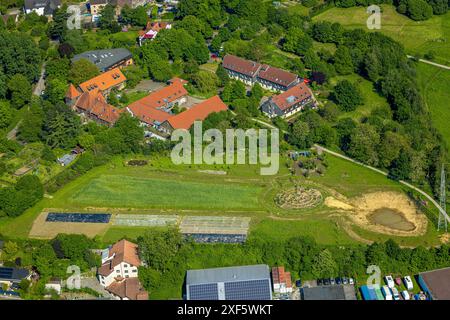 Aus der Vogelperspektive, Christopherus-Haus, Witten Christopherus-Hof Wohn- und Wohngemeinschaft, Gemeindegärten, Spiralkräutergarten Heilkräuter spira Stockfoto