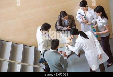 Fatronik Forschungszentrum, San Sebastian Technologiepark, Donostia, Gipuzkoa, Baskenland. Geschäftsleute und Techniker Stockfoto