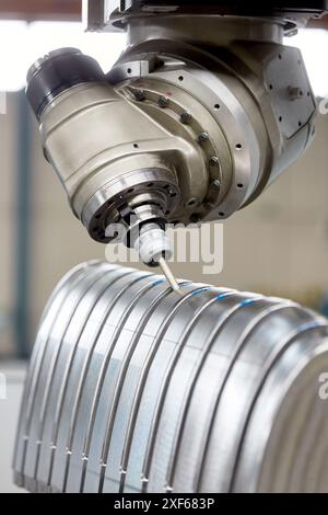 Fräsen, Bearbeitungszentrum, CNC-Werkzeugmaschine Biennale, Bilbao Exhibition Center, BEC, Bilbao, Bizkaia, Baskenland, Spanien. Stockfoto