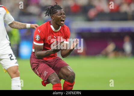 Dortmund, Deutschland. Juni 2024. firo : 23.06.2024, Fußball: UEFA EURO 2024, EM, Europameisterschaft 2024, Gruppenphase, M25, Match 25 Schweiz - Deutschland 1:1 Breel Embolo der Schweiz Gesten Credit: dpa/Alamy Live News Stockfoto