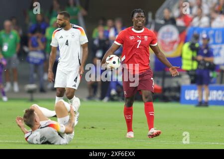 Dortmund, Deutschland. Juni 2024. firo : 23.06.2024, Fußball: UEFA EURO 2024, EM, Europameisterschaft 2024, Gruppenphase, M25, Match 25 Schweiz - Deutschland 1:1 Breel Embolo der Schweiz Gesten Credit: dpa/Alamy Live News Stockfoto