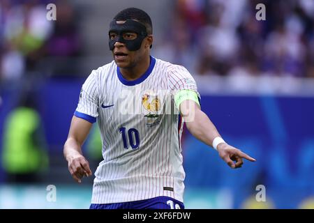 Düsseldorf, Deutschland. Juli 2024. Kylian Mbappe aus Frankreich ist beim Achtelfinale der UEFA Euro 2024 zwischen Frankreich und Belgien am 1. Juli 2024 in der Arena Düsseldorf geübt. Quelle: Marco Canoniero/Alamy Live News Stockfoto