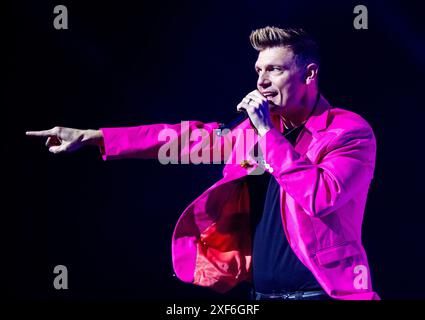 ROTTERDAM - Backstreet Boy Nick Carter während einer Aufführung im Luxor Theater. Das Konzert ist Teil seiner Who I am Tour. ANP IRIS VAN DEN BROEK niederlande aus - belgien aus Stockfoto