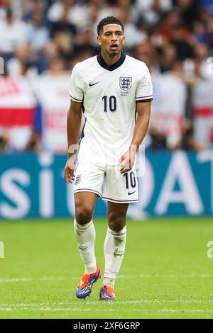 Gelsenkirchen, Deutschland. 30. Juni 2024. Jude Bellingham beim Achtelfinale der UEFA Euro 2024 in der Arena AufSchalke, Gelsenkirchen, Deutschland am 30. Juni 2024 Credit: Every Second Media/Alamy Live News Stockfoto