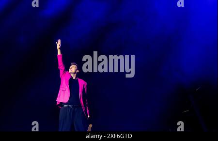 ROTTERDAM - Backstreet Boy Nick Carter während einer Aufführung im Luxor Theater. Das Konzert ist Teil seiner Who I am Tour. ANP IRIS VAN DEN BROEK niederlande aus - belgien aus Stockfoto