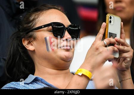 Düsseldorf, Frankreich, Deutschland. Juli 2024. Valerie BEGUE während des UEFA Euro 2024-Spiels zwischen Frankreich und Belgien in der Merkur Spiel-Arena am 1. Juli 2024 in Düsseldorf. (Kreditbild: © Matthieu Mirville/ZUMA Press Wire) NUR REDAKTIONELLE VERWENDUNG! Nicht für kommerzielle ZWECKE! Quelle: ZUMA Press, Inc./Alamy Live News Stockfoto