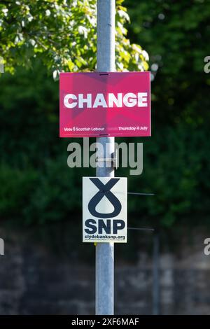 Änderung des Slogans auf dem Abstimmungszeichen Scottish Labour während der britischen Parlamentswahlen 2024 Stockfoto