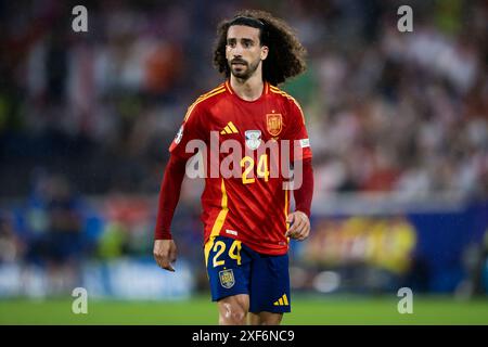 Köln, Deutschland. 30. Juni 2024. Marc Cucurella aus Spanien sieht beim Achtelfinale der UEFA EURO 2024 zwischen Spanien und Georgien an. Quelle: Nicolò Campo/Alamy Live News Stockfoto