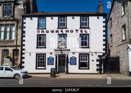 Crown Hotel Pub, georgianischer Stil c.1810, High Street, Langholm, Dumfries und Galloway, Schottland Stockfoto