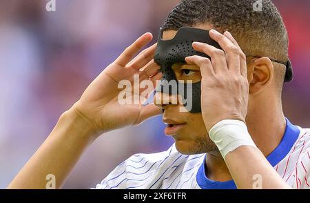 Juli 2024 - Frankreich gegen Belgien - UEFA Euro 2024 - R16 - Düsseldorf. Kylian Mbappé in Aktion. Bild : Mark Pain / Alamy Live News Stockfoto