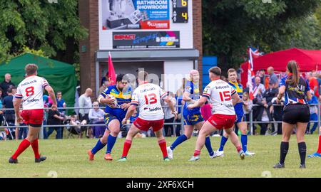 Drei Spiele der Rugby League wurden am Armed Forces Day in Warrington für die Tom Sephton Trophy ausgetragen, einen jungen Soldaten aus Warrington, der in AK leider getötet wurde Stockfoto