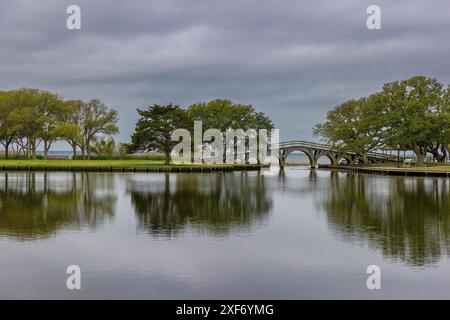 Dieser wunderschöne öffentliche Park in Corolla, North Carolina, USA, ist ein wunderschöner Park am Currituck Sound. Stockfoto