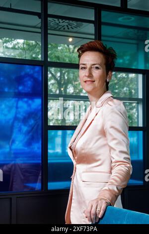 Brüssel, Belgien Juli 2024. Die belgische Politikerin Tinneke Van Hooland, Kandidatin bei den bevorstehenden Präsidentschaftswahlen der flämischen liberalen Partei Open VLD, posiert am Montag, den 1. Juli 2024 in Brüssel für den Fotografen. BELGA FOTO HATIM KAGHAT Credit: Belga News Agency/Alamy Live News Stockfoto