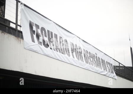 Santos, Brasilien. Juli 2024. SP - SANTOS - 07/01/2024 - BRASILEIRO B 2024, SANTOS x CHAPECOENSE - Allgemeine Ansicht des Stadions Vila Belmiro für das Spiel zwischen Santos und Chapecoense für die brasilianische B 2024 Meisterschaft. Foto: Reinaldo Campos/AGIF (Foto: Reinaldo Campos/AGIF/SIPA USA) Credit: SIPA USA/Alamy Live News Stockfoto