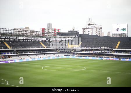 Santos, Brasilien. Juli 2024. SP - SANTOS - 07/01/2024 - BRASILEIRO B 2024, SANTOS x CHAPECOENSE - Allgemeine Ansicht des Stadions Vila Belmiro für das Spiel zwischen Santos und Chapecoense für die brasilianische B 2024 Meisterschaft. Foto: Reinaldo Campos/AGIF (Foto: Reinaldo Campos/AGIF/SIPA USA) Credit: SIPA USA/Alamy Live News Stockfoto