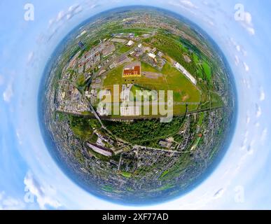 Luftaufnahme, sternförmiges Einkaufszentrum Westfield Centro, allgemeine Ansicht der Neuen Mitte mit Gasometer auf dem Rhein-Herne-Kanal und Emscher, Borbe Stockfoto