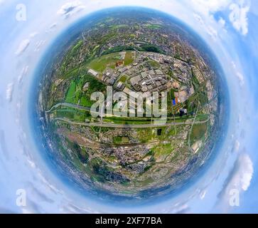 Luftaufnahme, sternförmiges Einkaufszentrum Westfield Centro, allgemeine Ansicht der Neuen Mitte mit Gasometer auf dem Rhein-Herne-Kanal und Emscher, Borbe Stockfoto