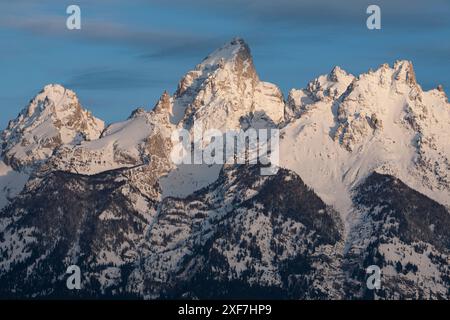 USA, Wyoming, Grand Teton National Park. Nordöstlicher Aspekt der Teton Range im Winter. Stockfoto