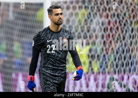 Frankfurt Am Main, Deutschland. Juli 2024. Diogo Costa von Portugal beim Achtelfinale der UEFA EURO 2024 zwischen Portugal und Slowenien in der Frankfurt Arena in Frankfurt am Main am 1. Juli 2024 (Foto: Andrew SURMA/ Credit: SIPA USA/Alamy Live News Stockfoto